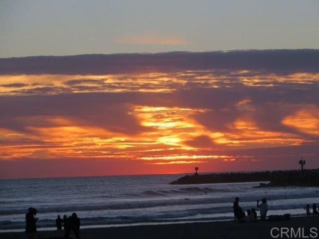 1202 N PACIFIC Street 402A, Oceanside, CA 92054