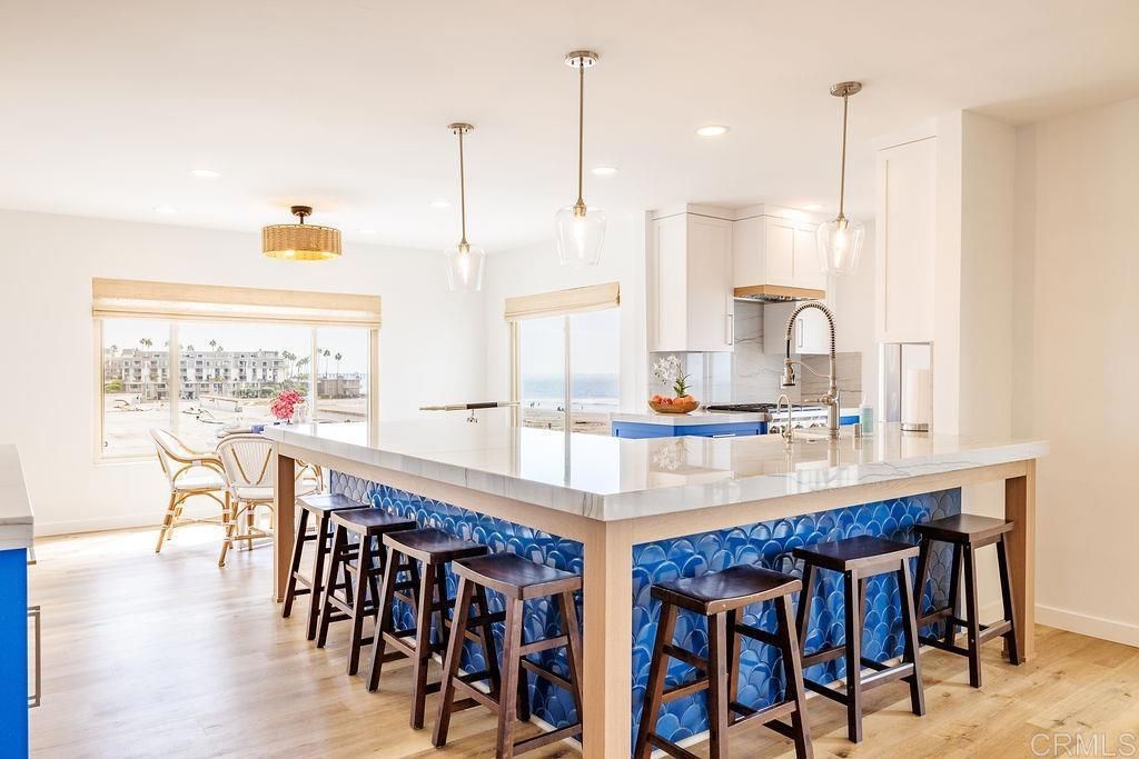 Image 10 of property listing at 1202 N PACIFIC Street 402A, Oceanside, CA 92054