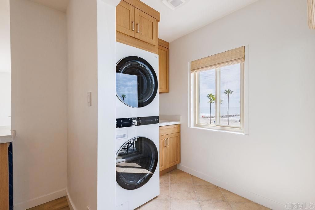Image 22 of property listing at 1202 N PACIFIC Street 402A, Oceanside, CA 92054