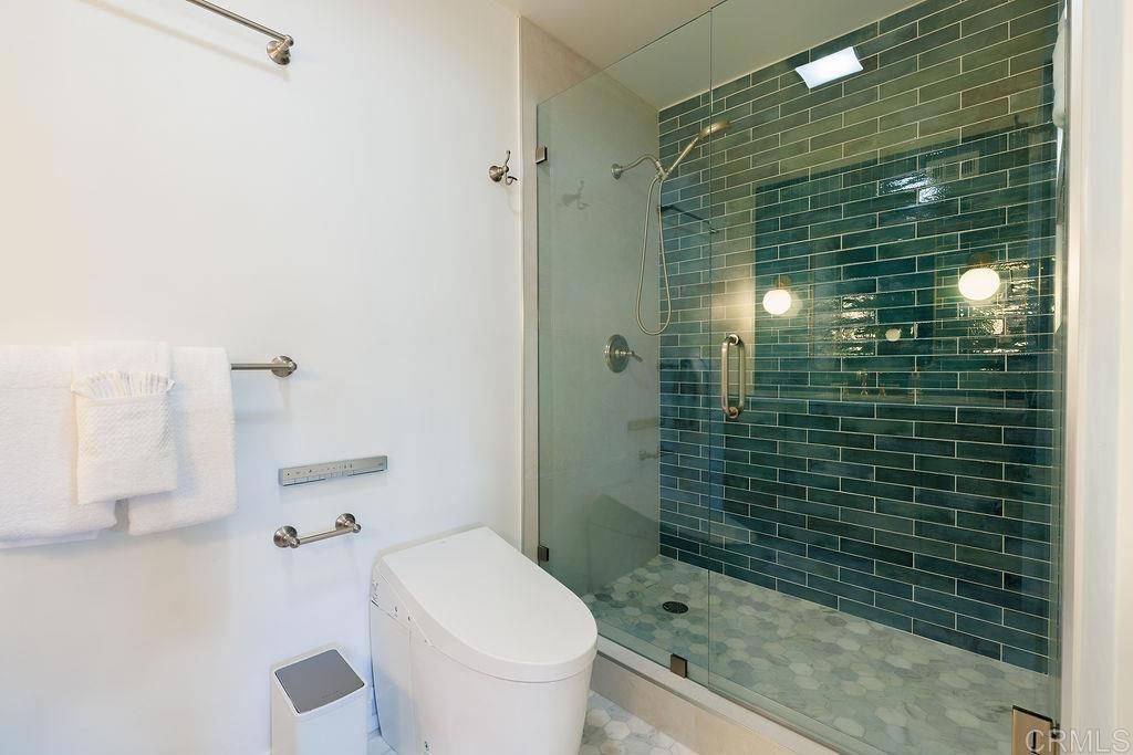Image 33 of property listing at 1202 N PACIFIC Street 402A, Oceanside, CA 92054
