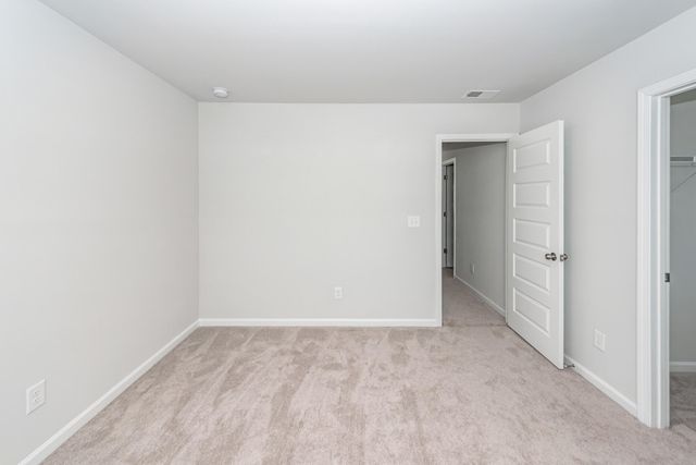 537 Yellow Leaf Lane, Summerville, SC 29486