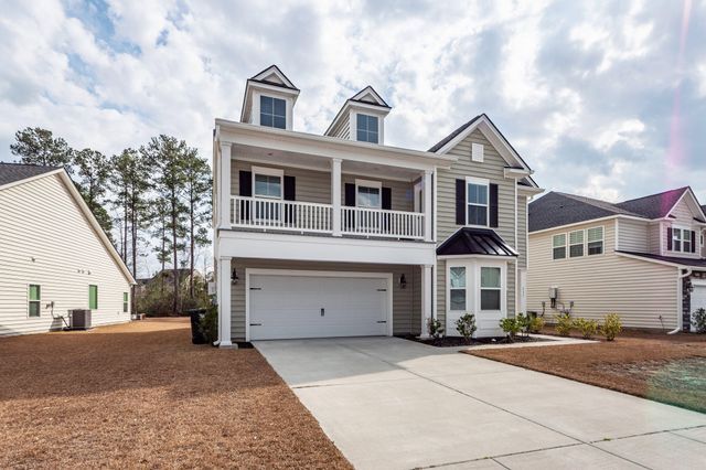 537 Yellow Leaf Lane, Summerville, SC 29486