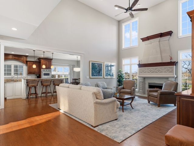 2363 Fawn Lake Circle, Naperville, IL 60564