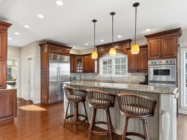 2363 Fawn Lake Circle, Naperville, IL 60564