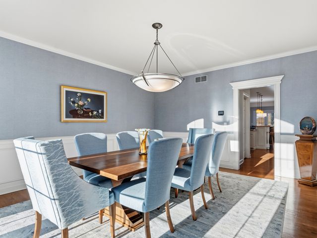 2363 Fawn Lake Circle, Naperville, IL 60564