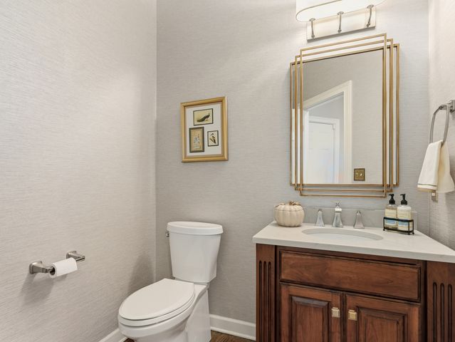 2363 Fawn Lake Circle, Naperville, IL 60564