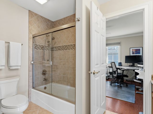 2363 Fawn Lake Circle, Naperville, IL 60564