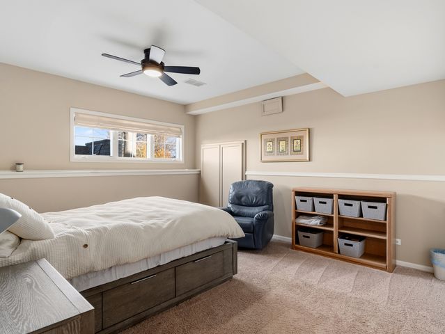 2363 Fawn Lake Circle, Naperville, IL 60564