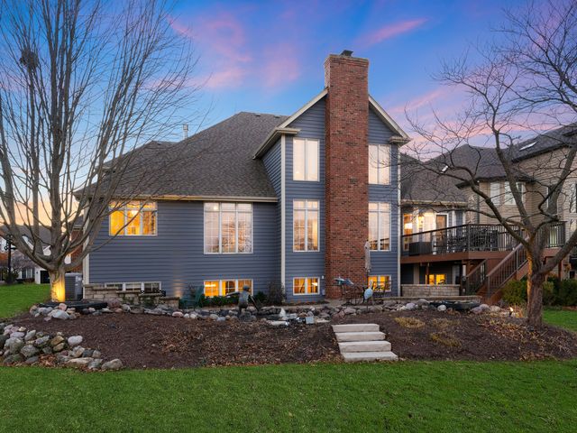 2363 Fawn Lake Circle, Naperville, IL 60564