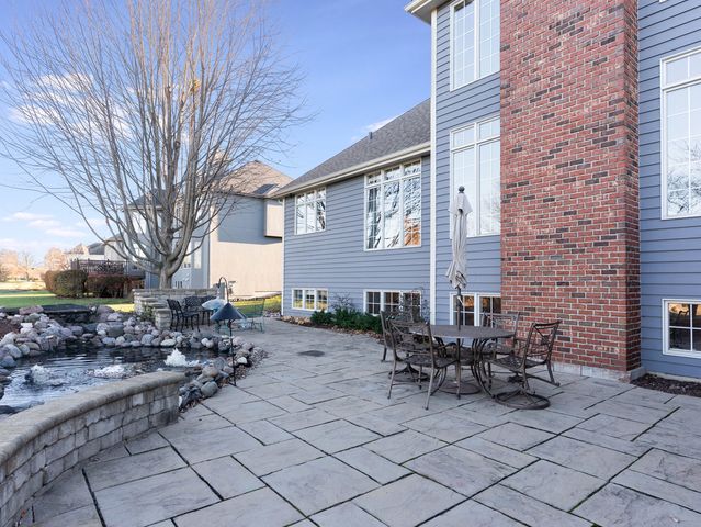 2363 Fawn Lake Circle, Naperville, IL 60564