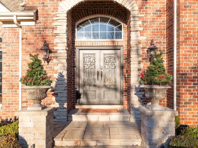 2363 Fawn Lake Circle, Naperville, IL 60564