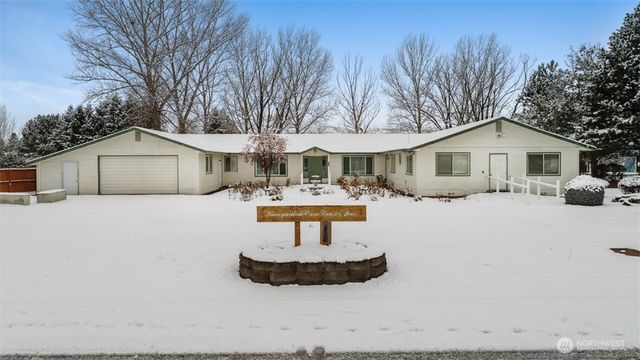 715 Locust Street, Omak, WA 98841