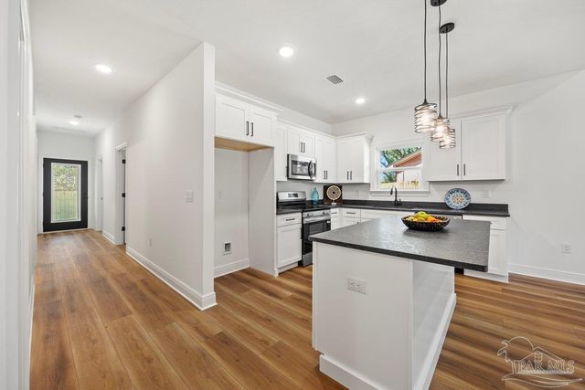 7561 Weaver Dr, Pensacola, FL 32534