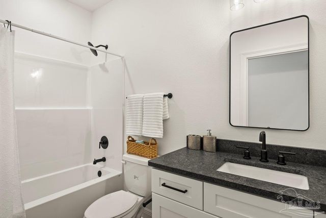 7561 Weaver Dr, Pensacola, FL 32534