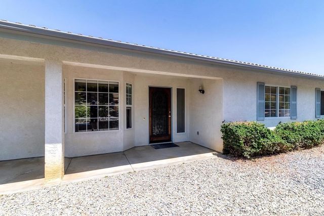 18822 Possum Pass, Valley Center, CA 92082