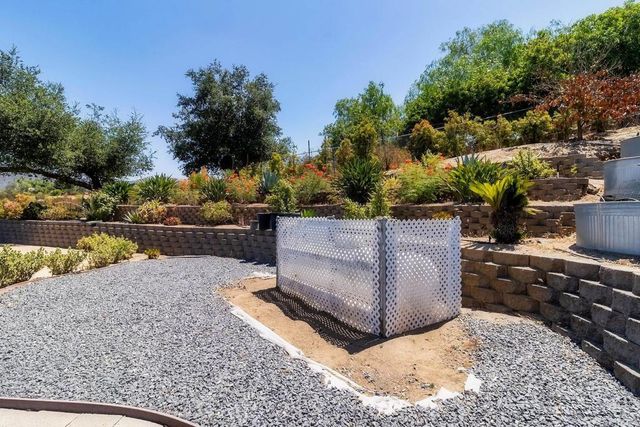 18822 Possum Pass, Valley Center, CA 92082