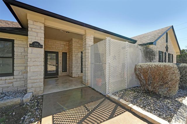 701 W Creek DR, Dripping Springs, TX 78620