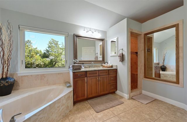 701 W Creek DR, Dripping Springs, TX 78620