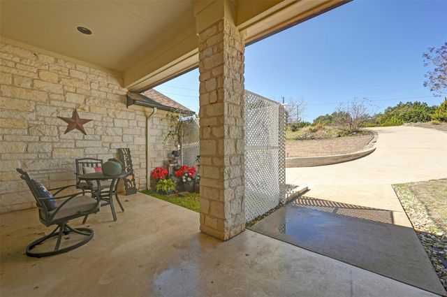 701 W Creek DR, Dripping Springs, TX 78620