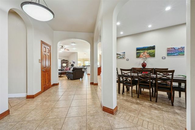 701 W Creek DR, Dripping Springs, TX 78620