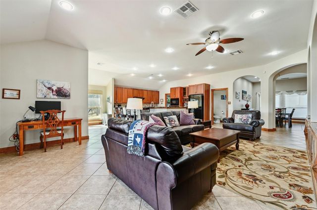 701 W Creek DR, Dripping Springs, TX 78620