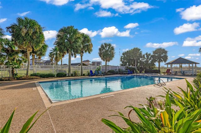 3902 Palmdale, Galveston, TX 77554