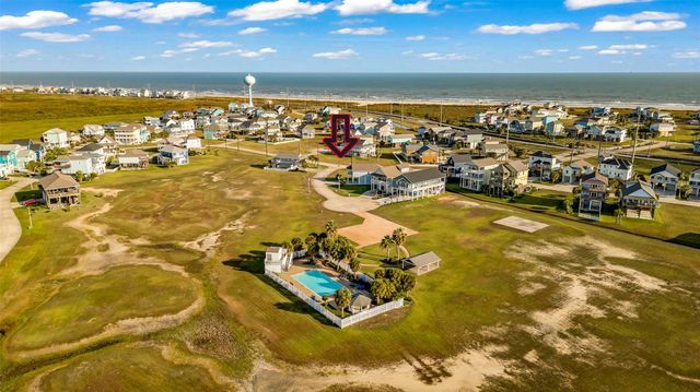 3902 Palmdale, Galveston, TX 77554