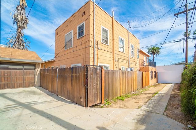 426 E 17th, Long Beach, CA 90813