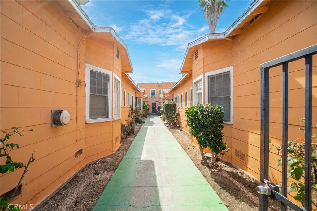 426 E 17th, Long Beach, CA 90813