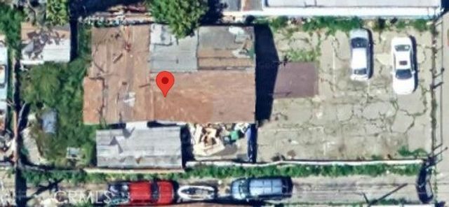 8411 S San Pedro, Los Angeles, CA 90003