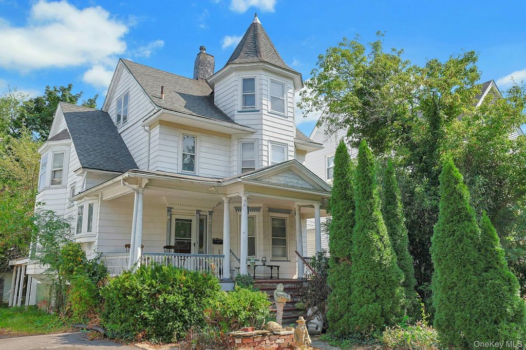 202 Woodland Avenue, New Rochelle, NY 10805 — photo 2