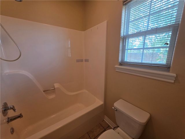 302 Cross Creek Drive, Bentonville, AR 72712
