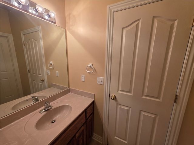 302 Cross Creek Drive, Bentonville, AR 72712