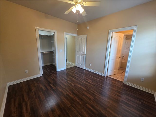 302 Cross Creek Drive, Bentonville, AR 72712