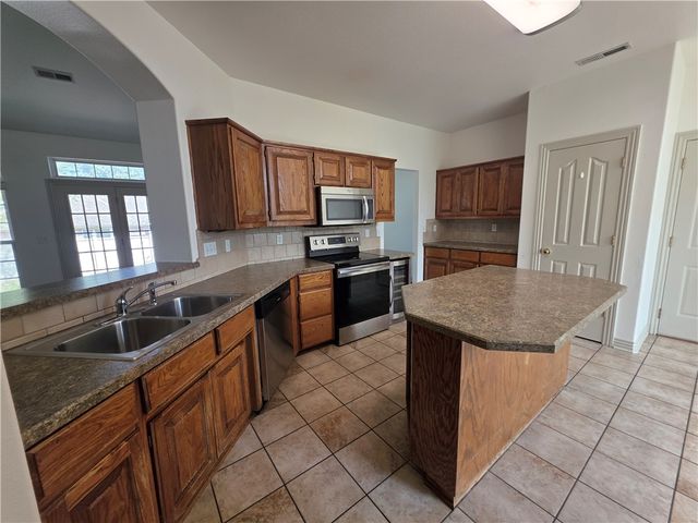 302 Cross Creek Drive, Bentonville, AR 72712