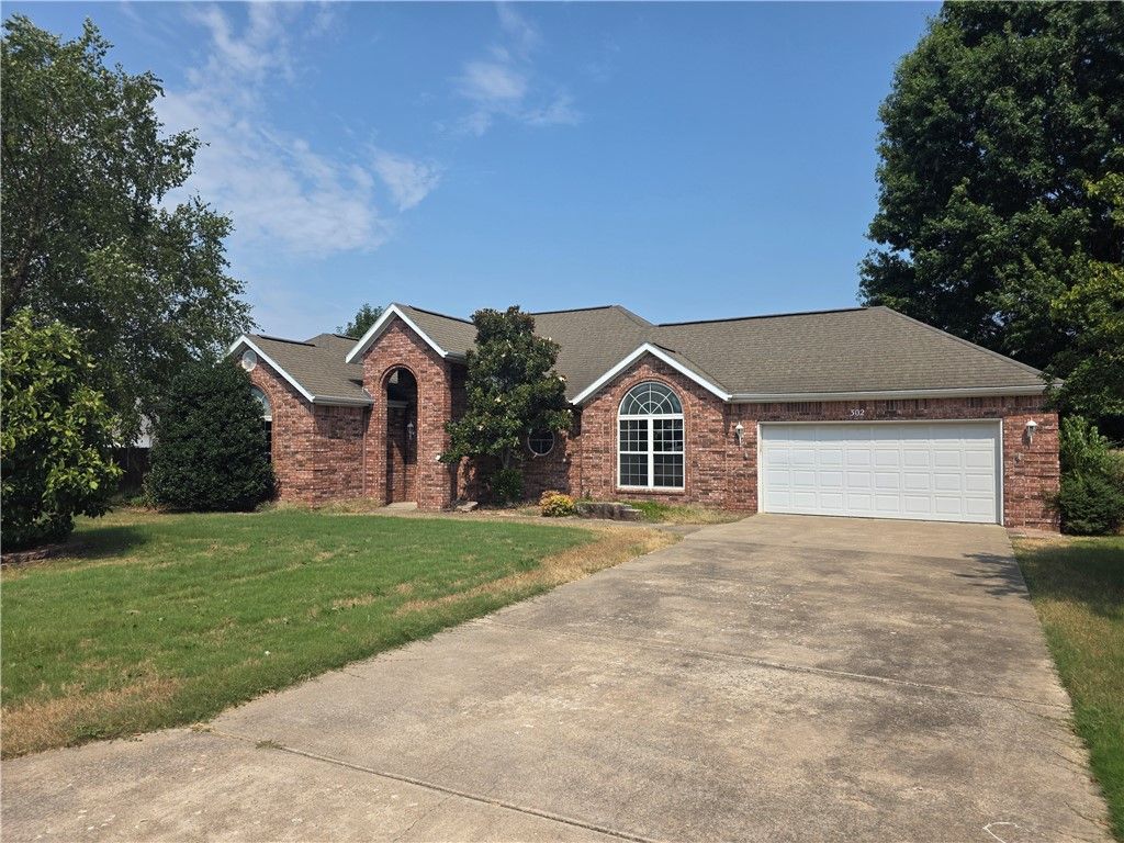 302 Cross Creek Drive, Bentonville, AR 72712
