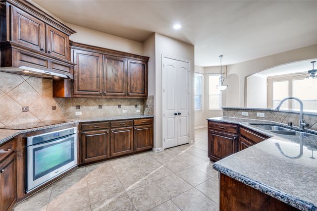 905 Cougar Drive, Allen, TX 75013