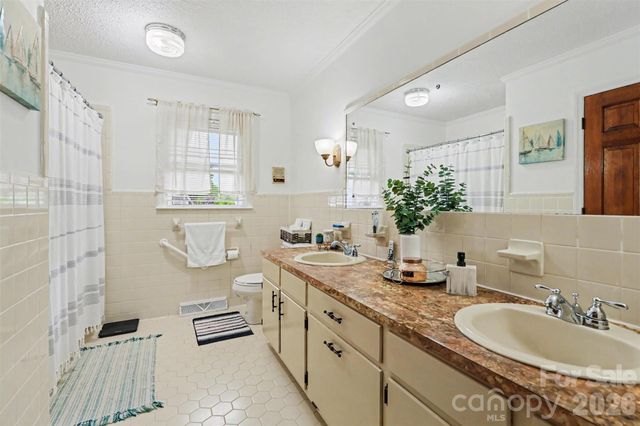 105 Fox Fire Run, Gastonia, NC 28052