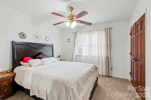 105 Fox Fire Run, Gastonia, NC 28052
