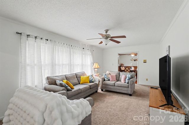 105 Fox Fire Run, Gastonia, NC 28052