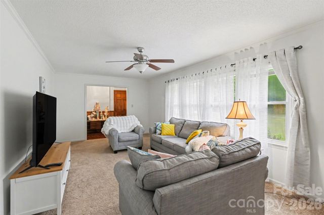 105 Fox Fire Run, Gastonia, NC 28052