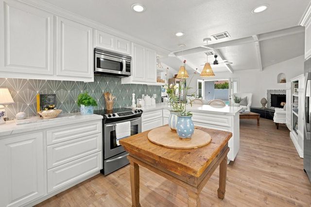 54404 Avenida Madero, La Quinta, CA 92253