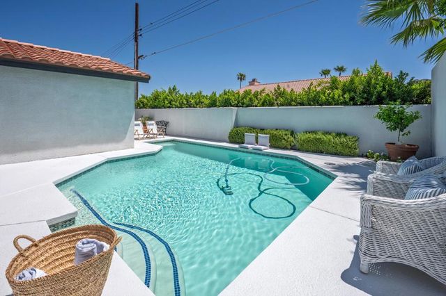 54404 Avenida Madero, La Quinta, CA 92253