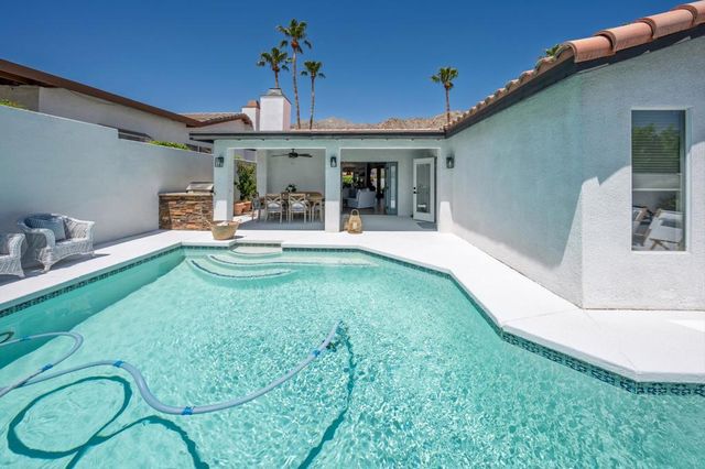 54404 Avenida Madero, La Quinta, CA 92253