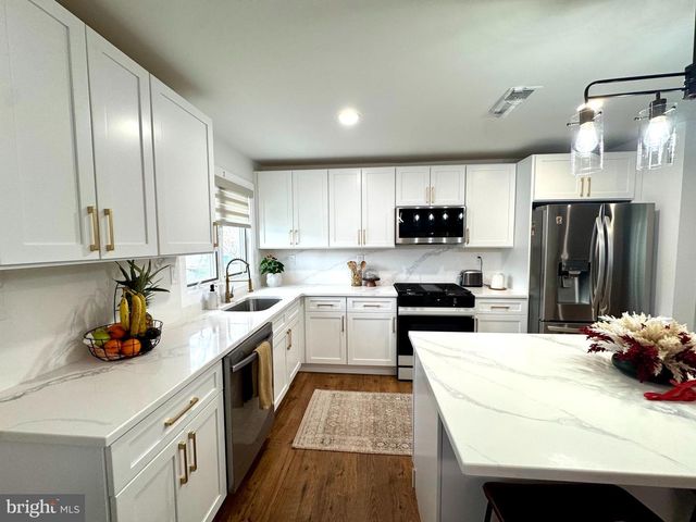 141 ALTAMAWR AVE, Lawrence, NJ 08648