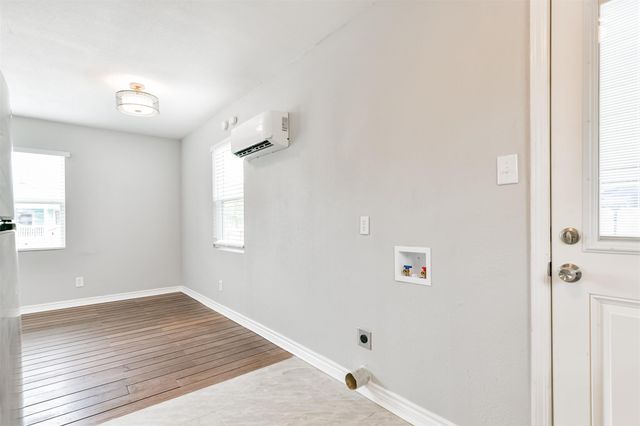 812 38th Street, Galveston, TX 77550