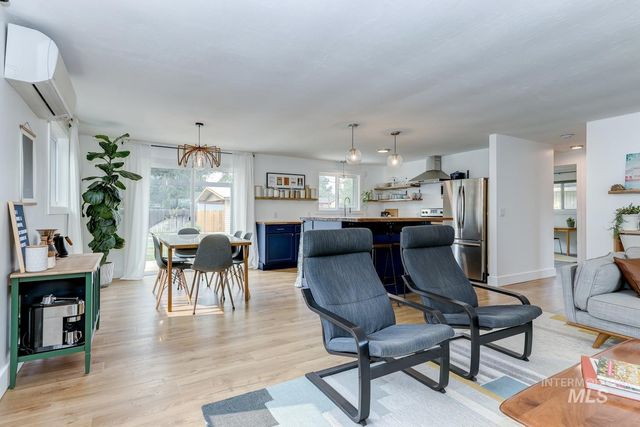 1709 S Abbs, Boise, ID 83705