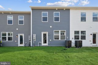 156 WILLETT HOLLOW ST, Stephens City, VA 22655