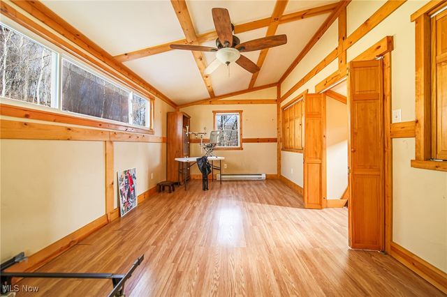 6257 Caddy Road SW, Bowerston, OH 44695