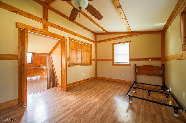 6257 Caddy Road SW, Bowerston, OH 44695